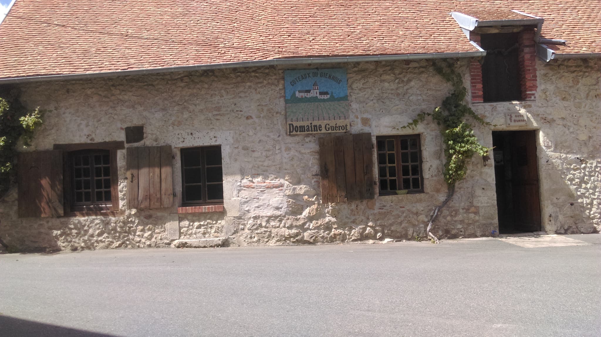 Beaulieu sur Loire - Domaine Guérot- façade de la cave