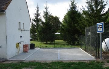 aire-de-service-camping-cars-sennely