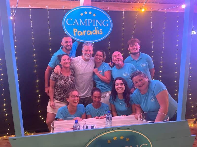 L'équipe du Camping Paradis L'Arada Parc - Sonzay