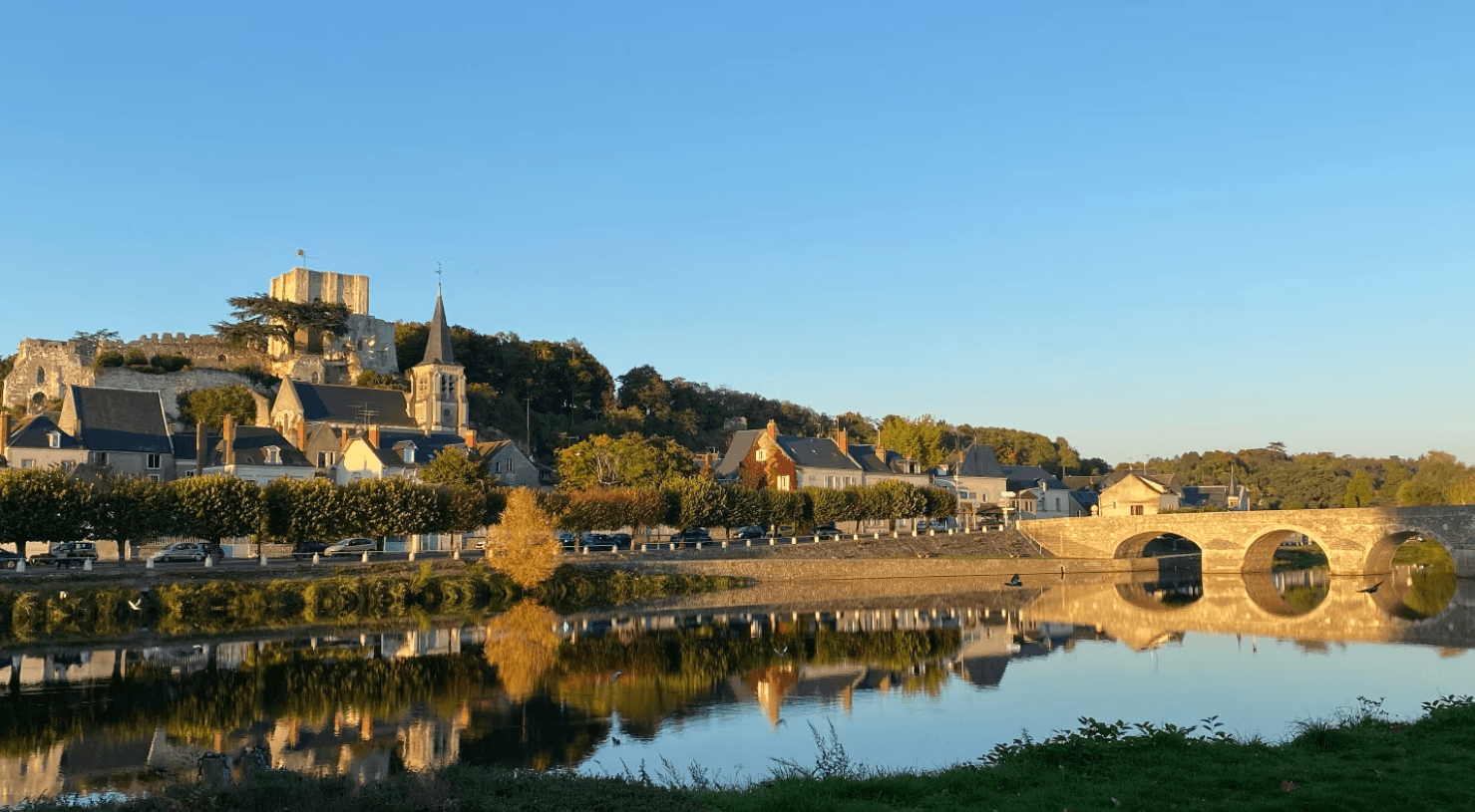 Vue sur le Cher et la ville