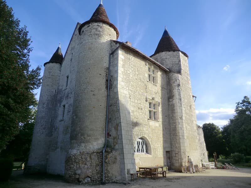 chateau-de-rouvray1-chambon-valdeloire