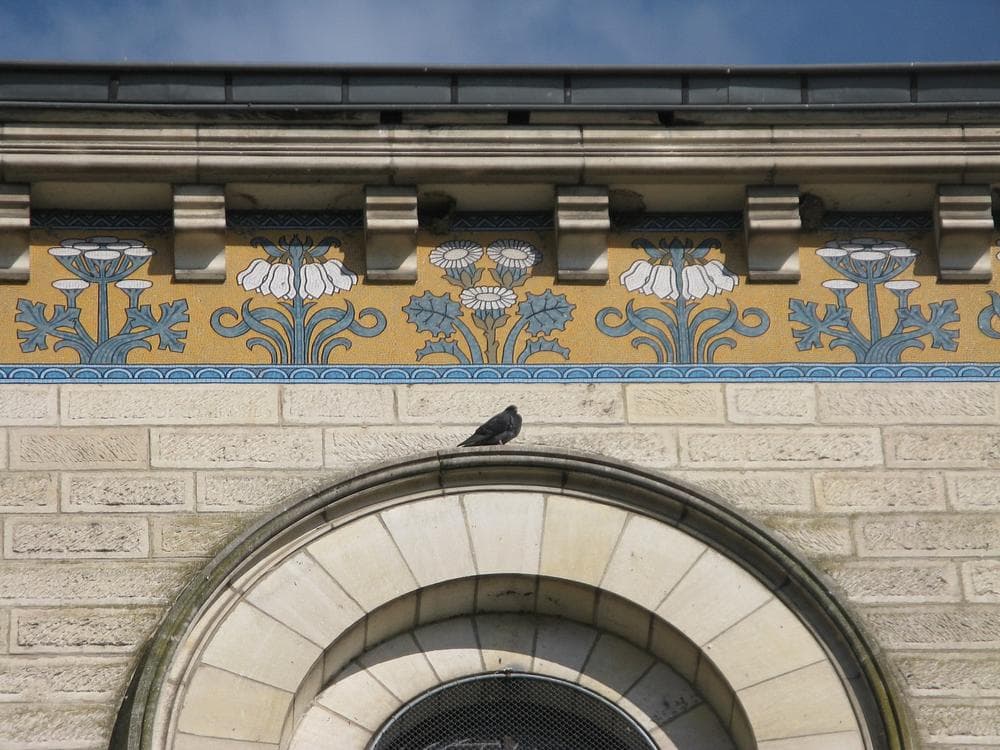 église-saint-etienne-exterieur-detail frise