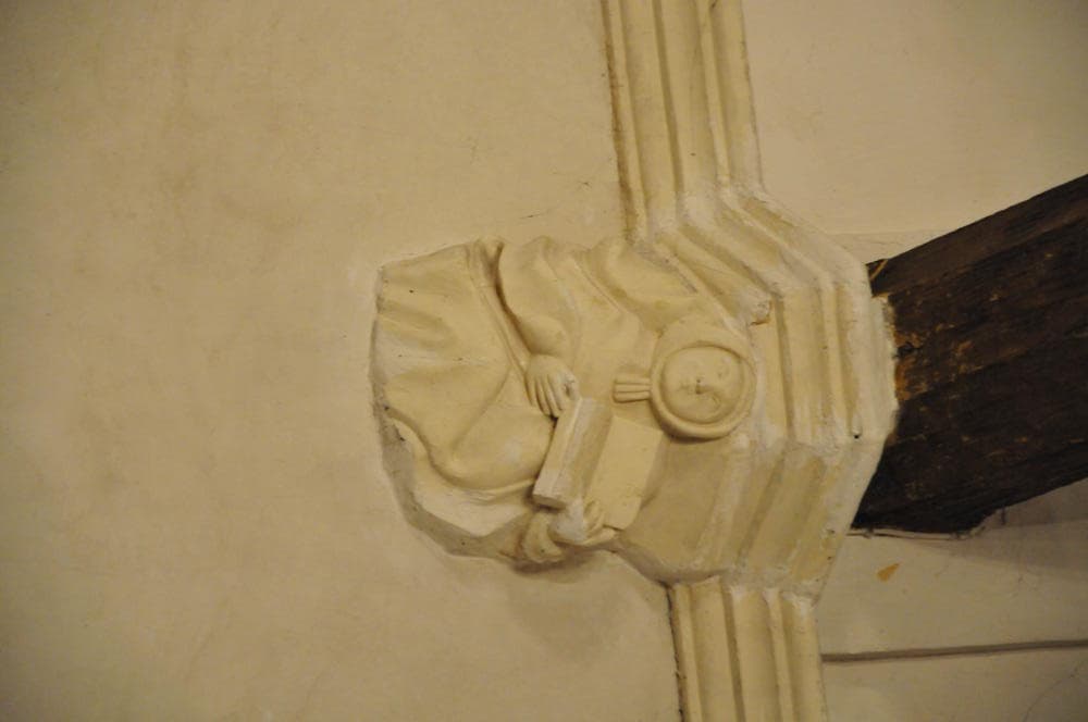 eglise st andre cul de lampe02