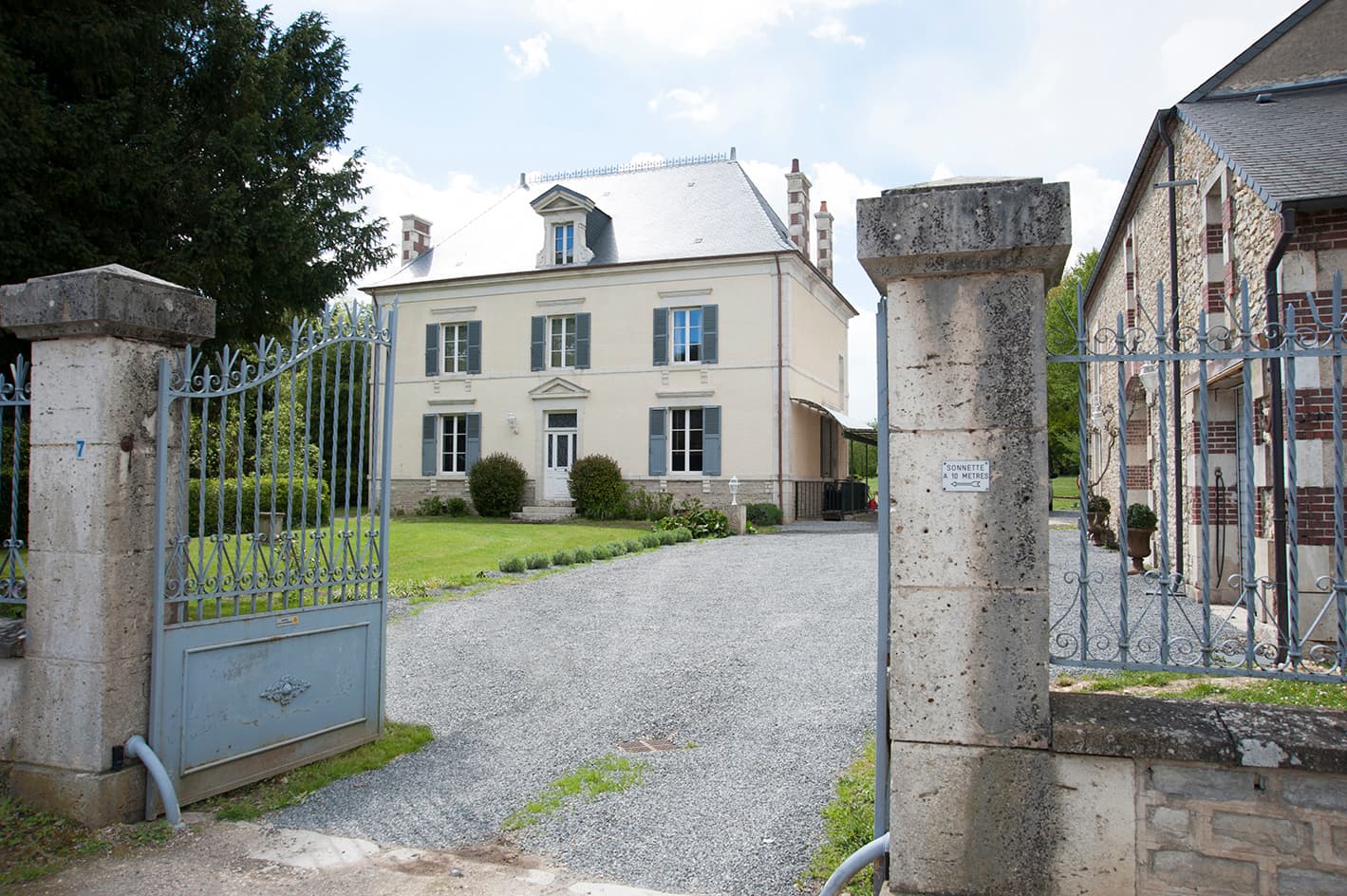 GITE COTE DEMEURE