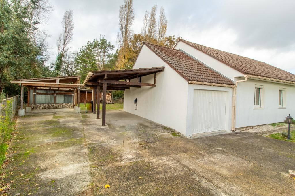 extérieur borne rechargement VE