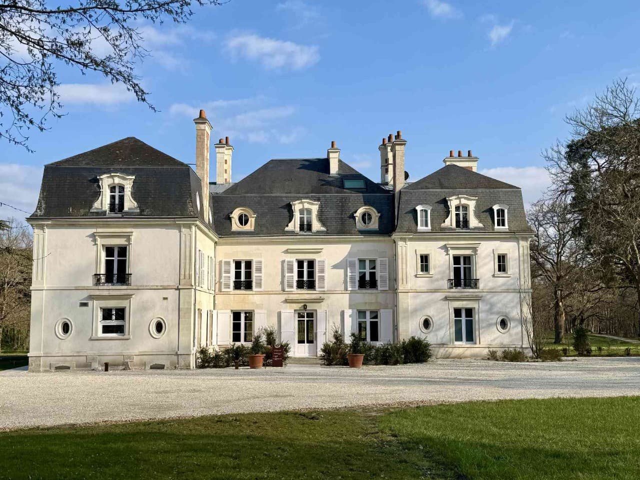 facade chateau