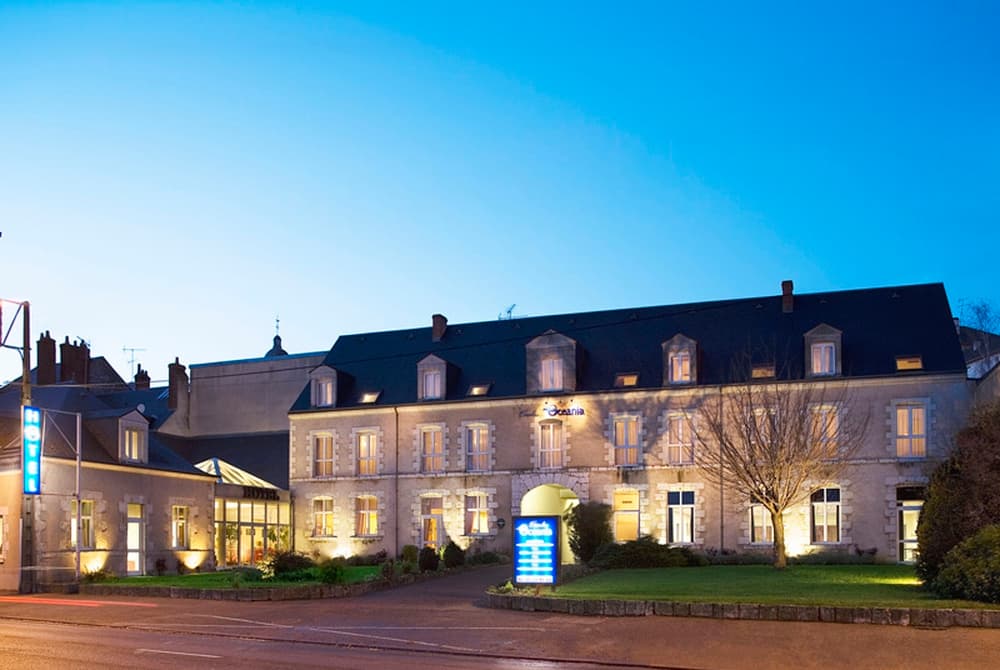 facade de nuit