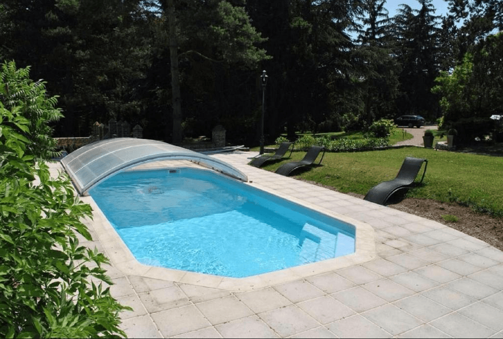 gîte bonbonnière piscine