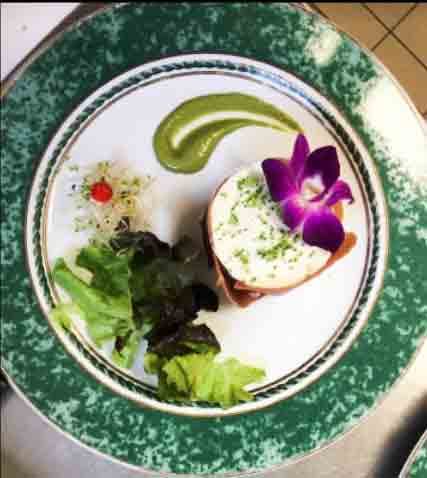 Bavarois d'asperges au jambon cru