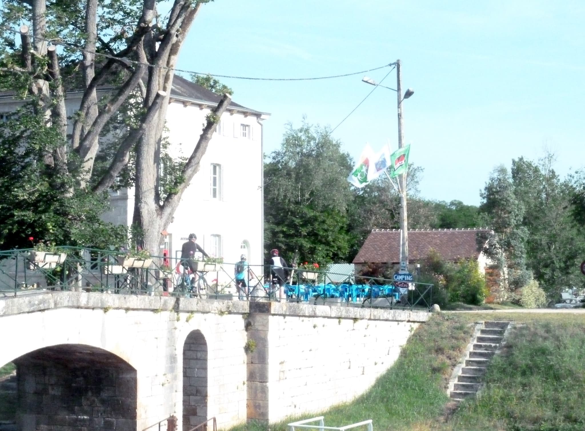Chatillon sur Loire- camping des Combles-maison éclusière