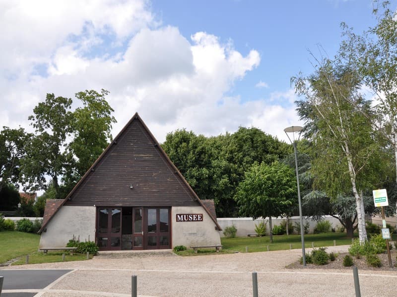 museeminerve-yzeuressurcreuse-valdeloire