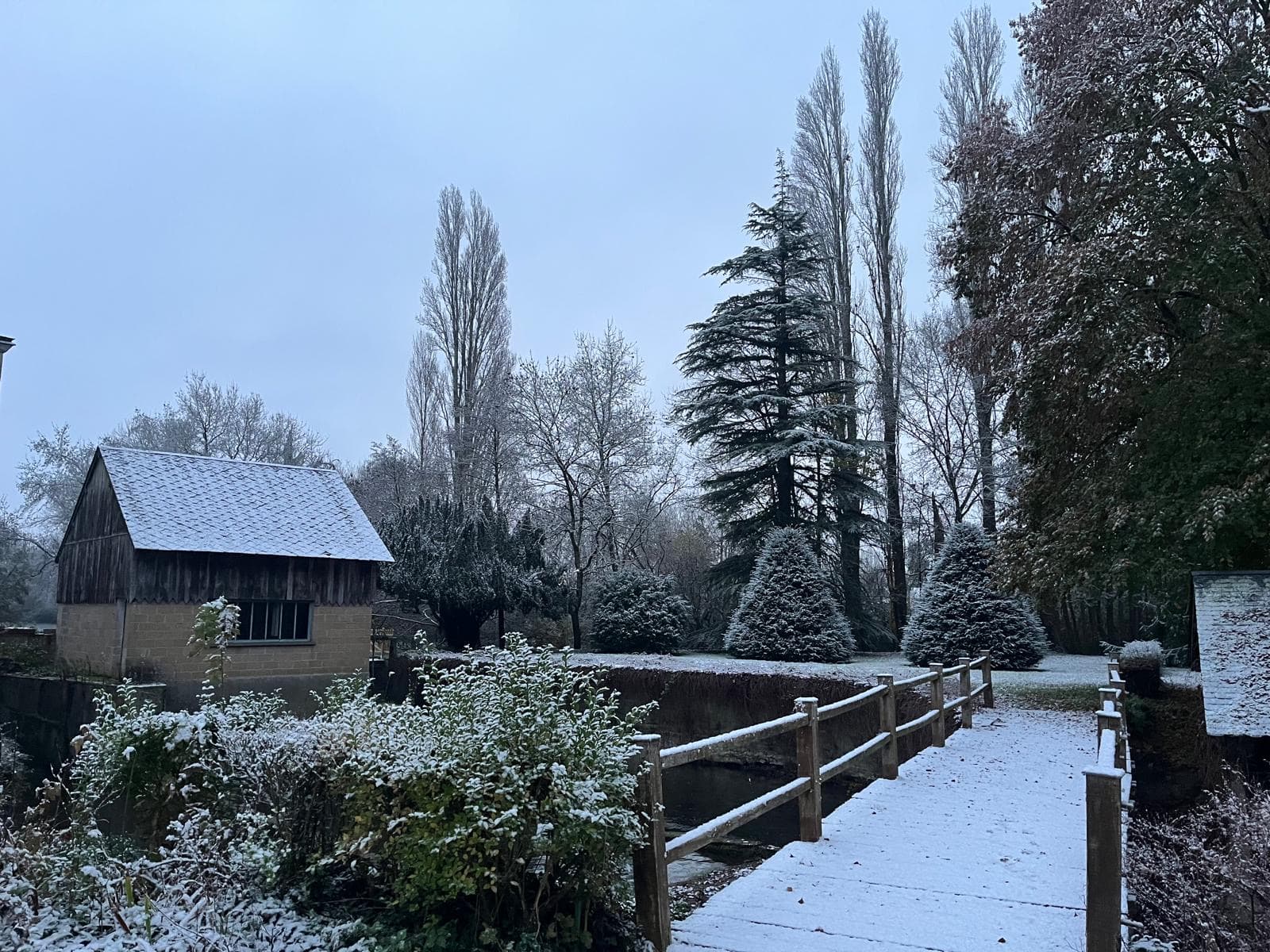 neige vers le moulin
