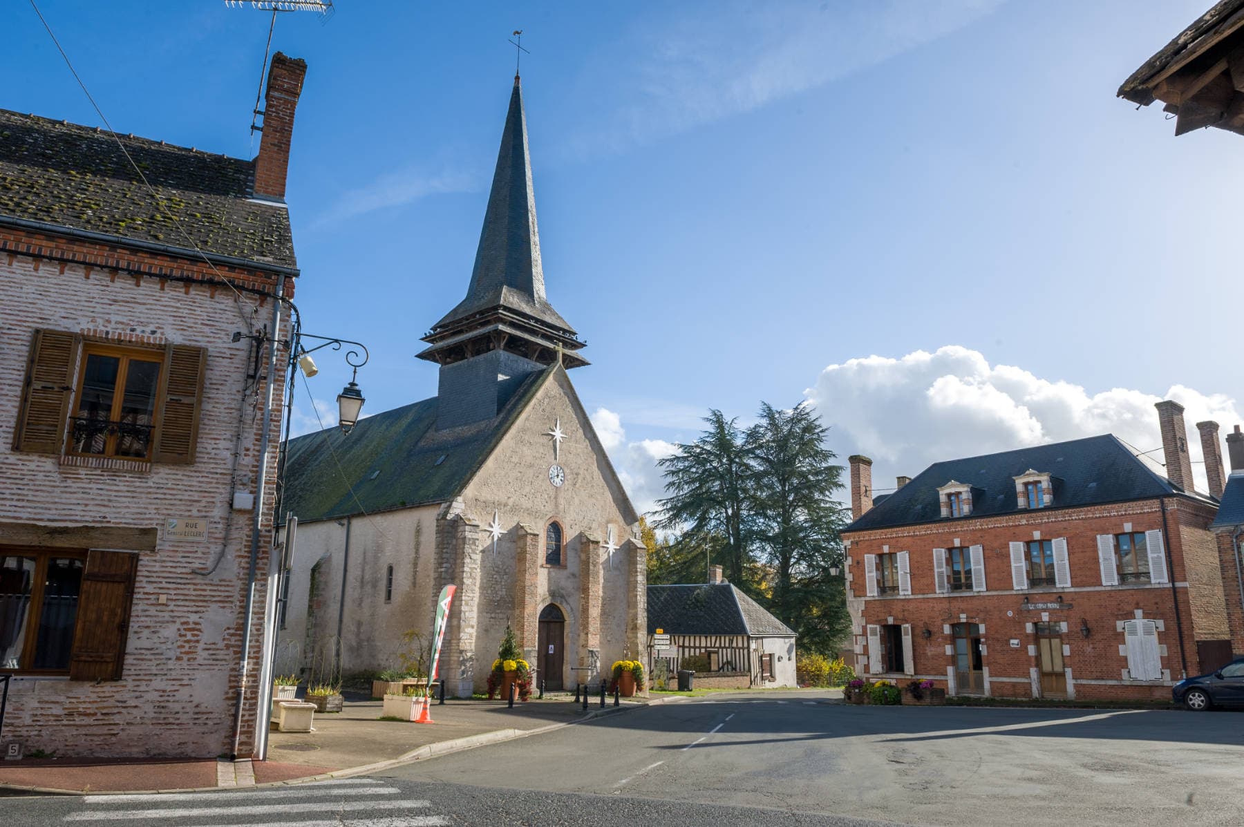 patrimoine-ligny-le-ribault-eglise-2
