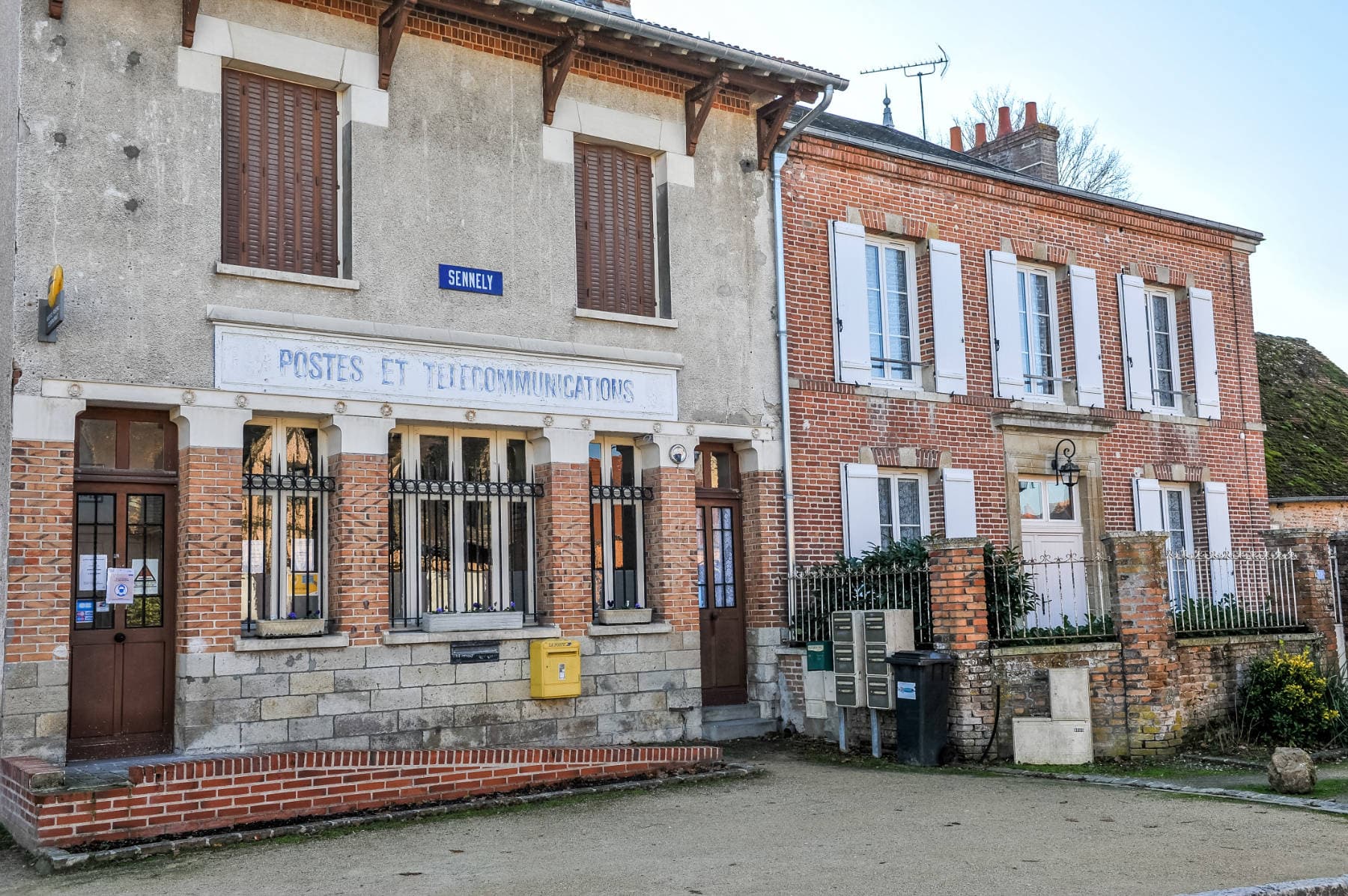 patrimoine-sennely-la-poste-2