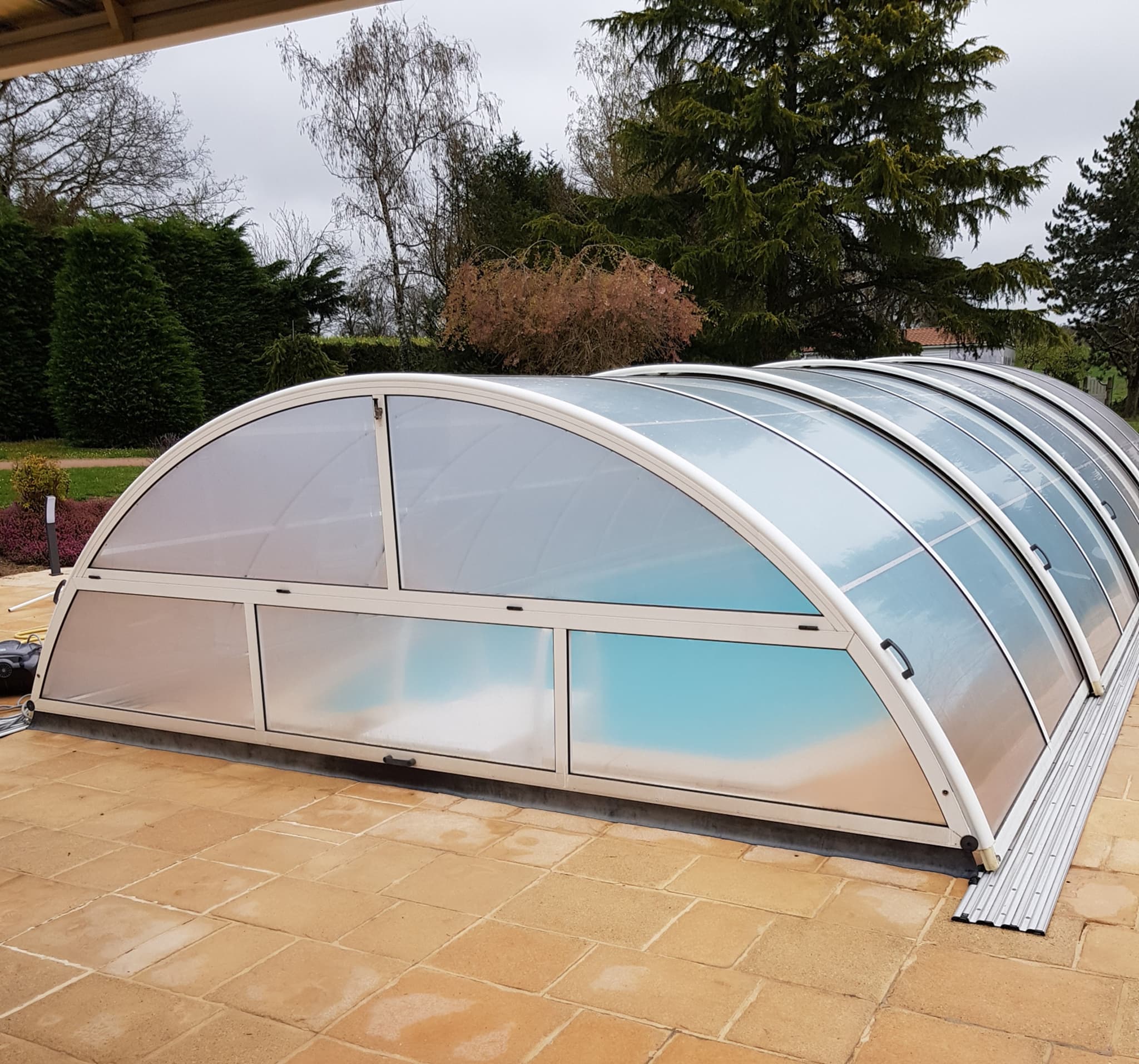 piscine st priest