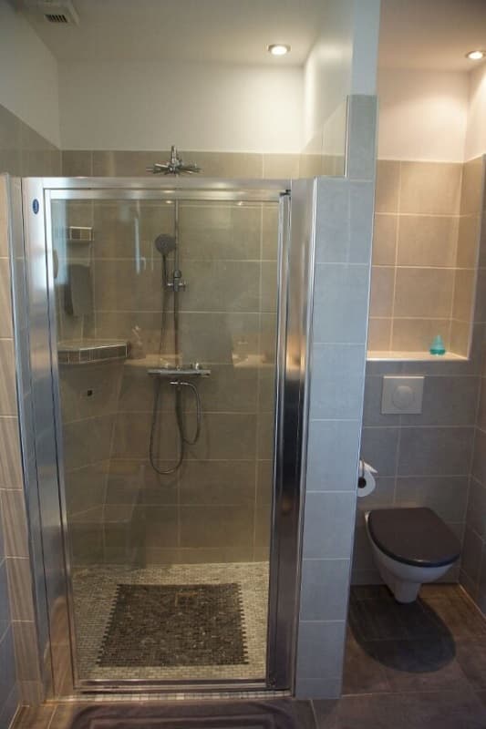 Chambre réglisse - salle de bains