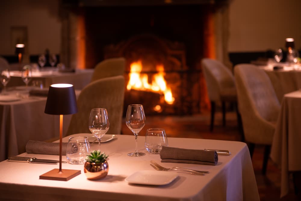 restaurant salle cheminée 3