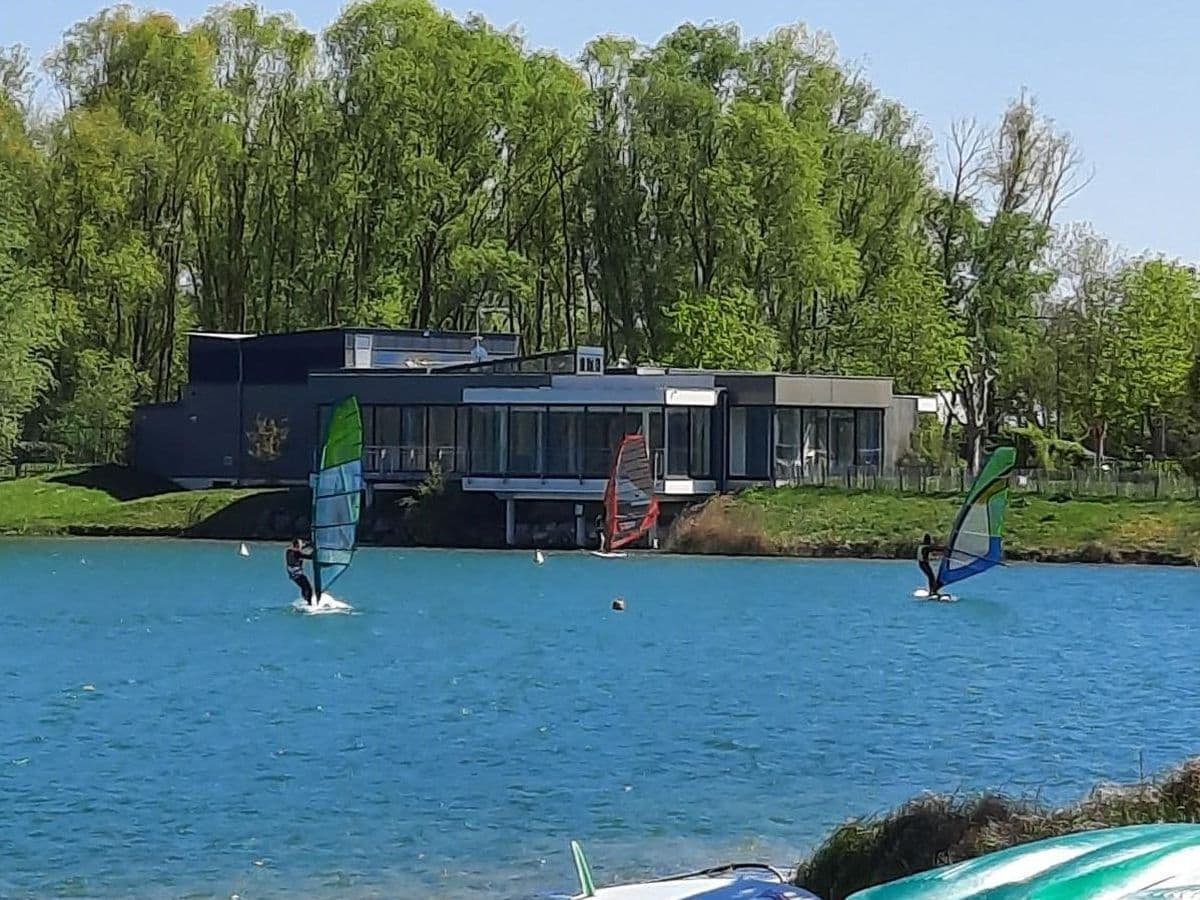 restaurant-sur-le-lac-chalette