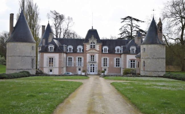 rocheplattes-aulnay-la-riviere-copier-650x400