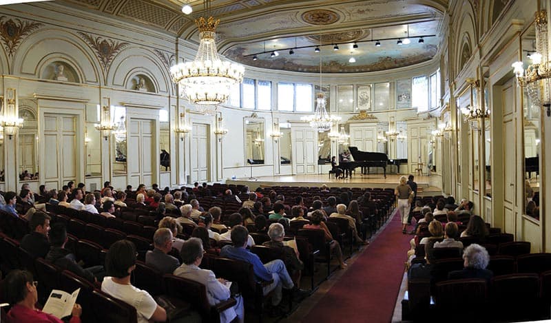 salle-de-l-institut-orleans