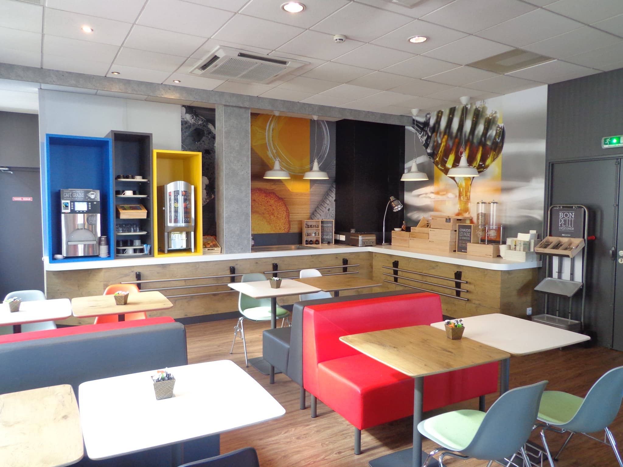 Salle petit dejeuner