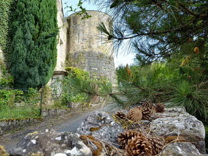 sologne-mennetou-village-medieval-tour