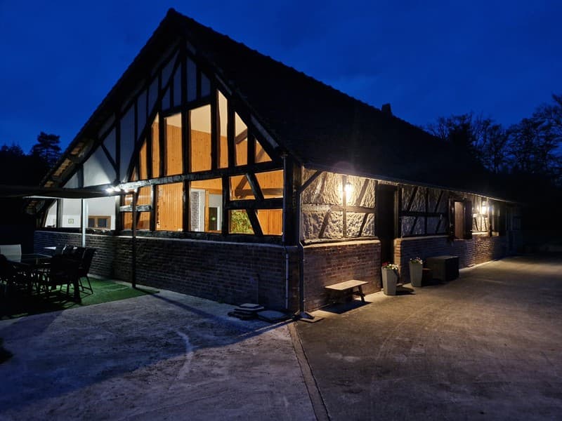 sologne-tourisme-chatillonsologne-façade-nuit