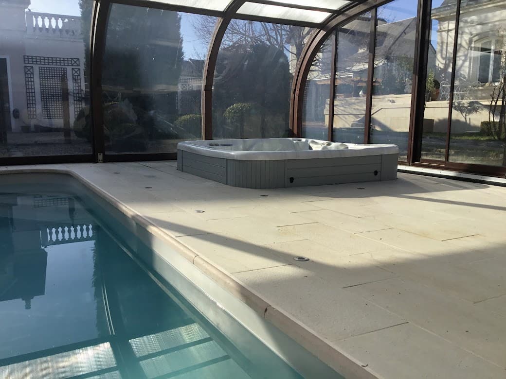 villa_castalie_magnifique-jacuzzi