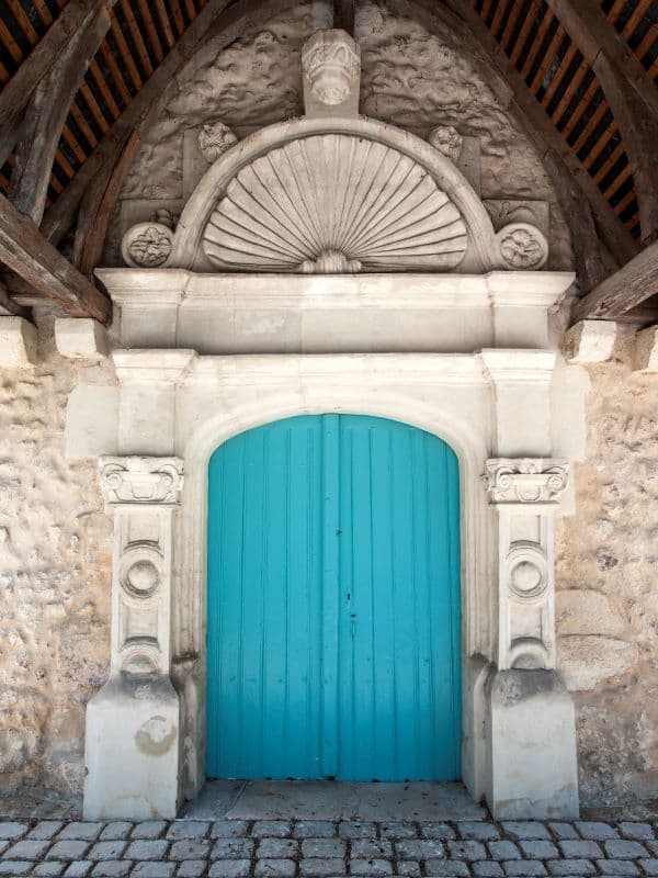 Portail de l'église de Villedômer