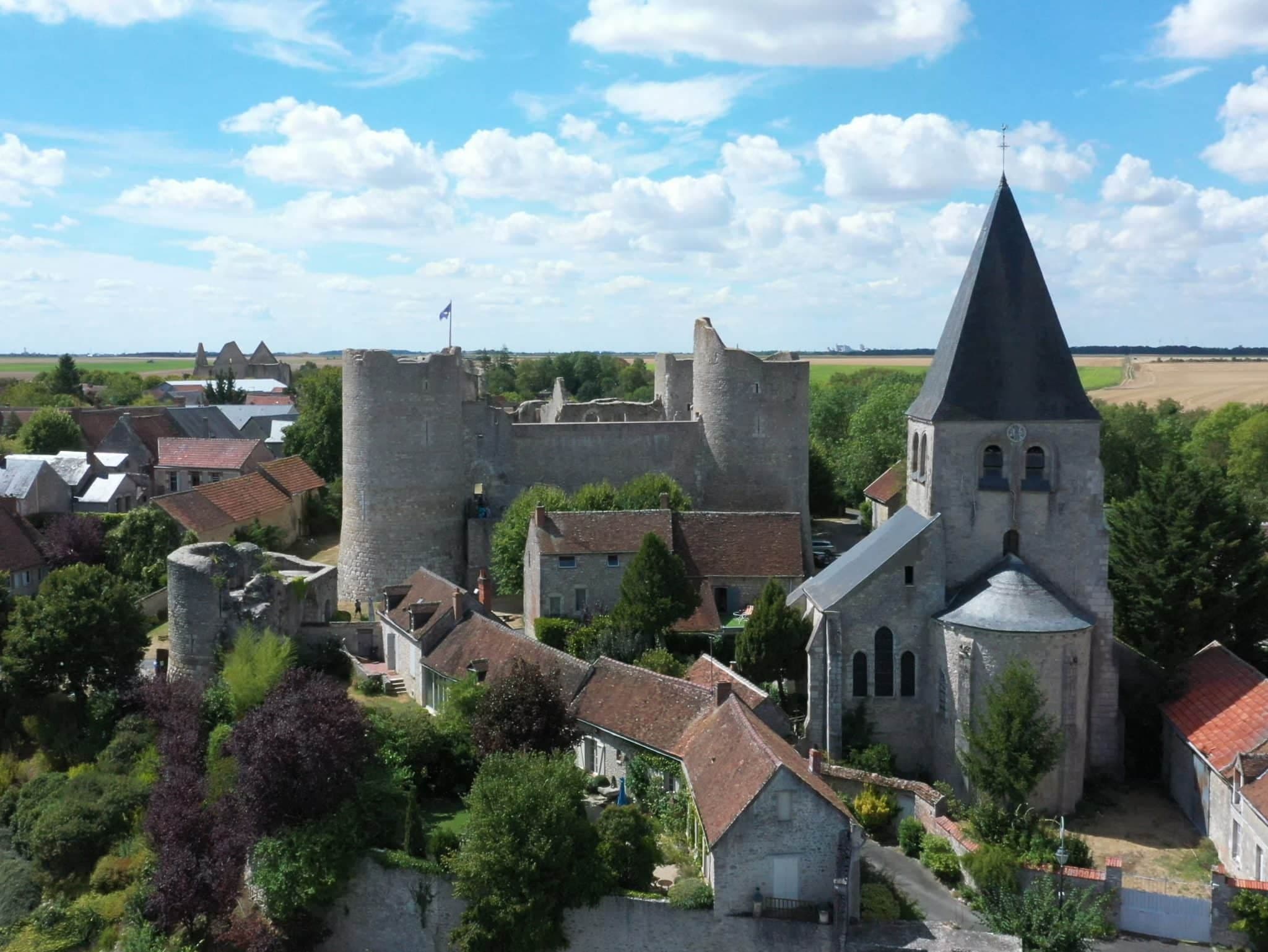Yèvre-le-Châtel