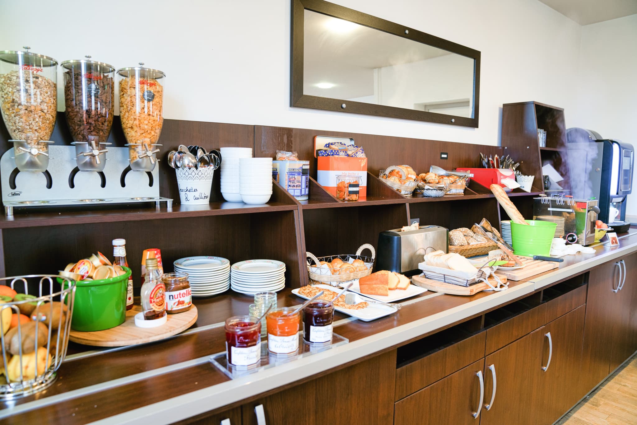 Buffet petit déjeuner Campanile Orléans Centre Gare