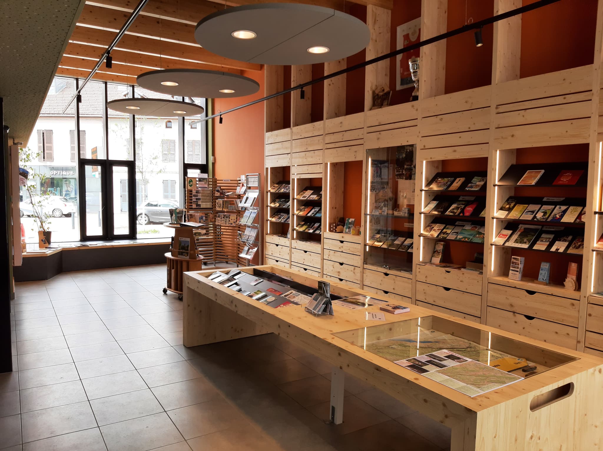 office de tourisme haut jura grandvaux intérieur
