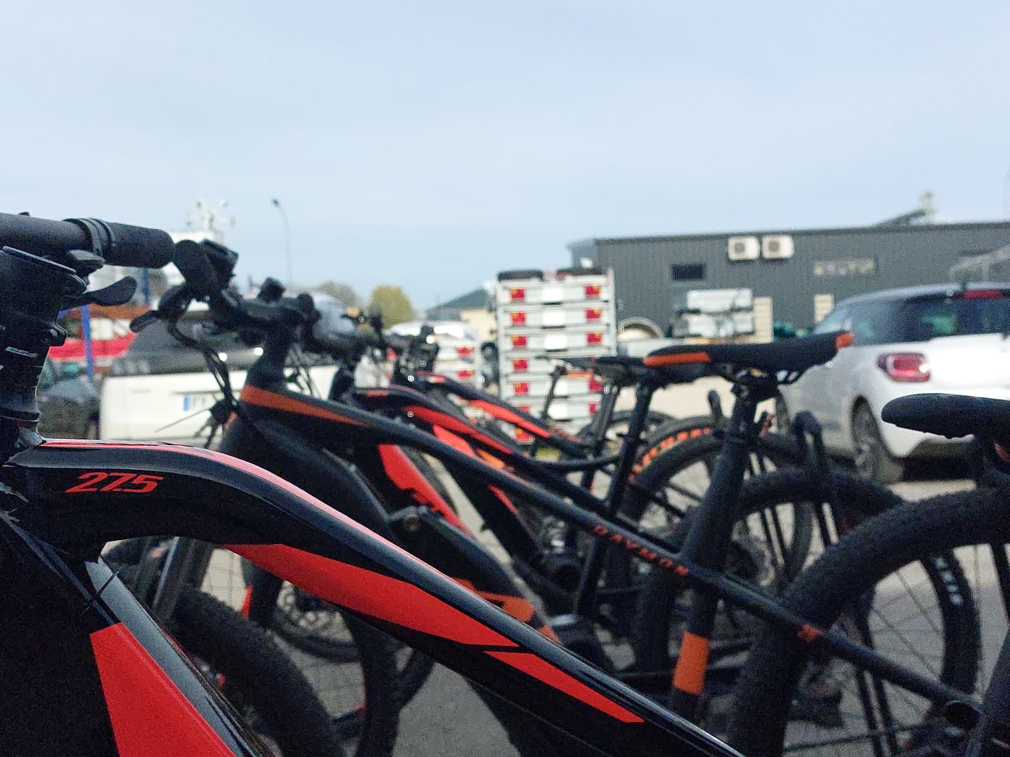 6 VTT AE neufs
