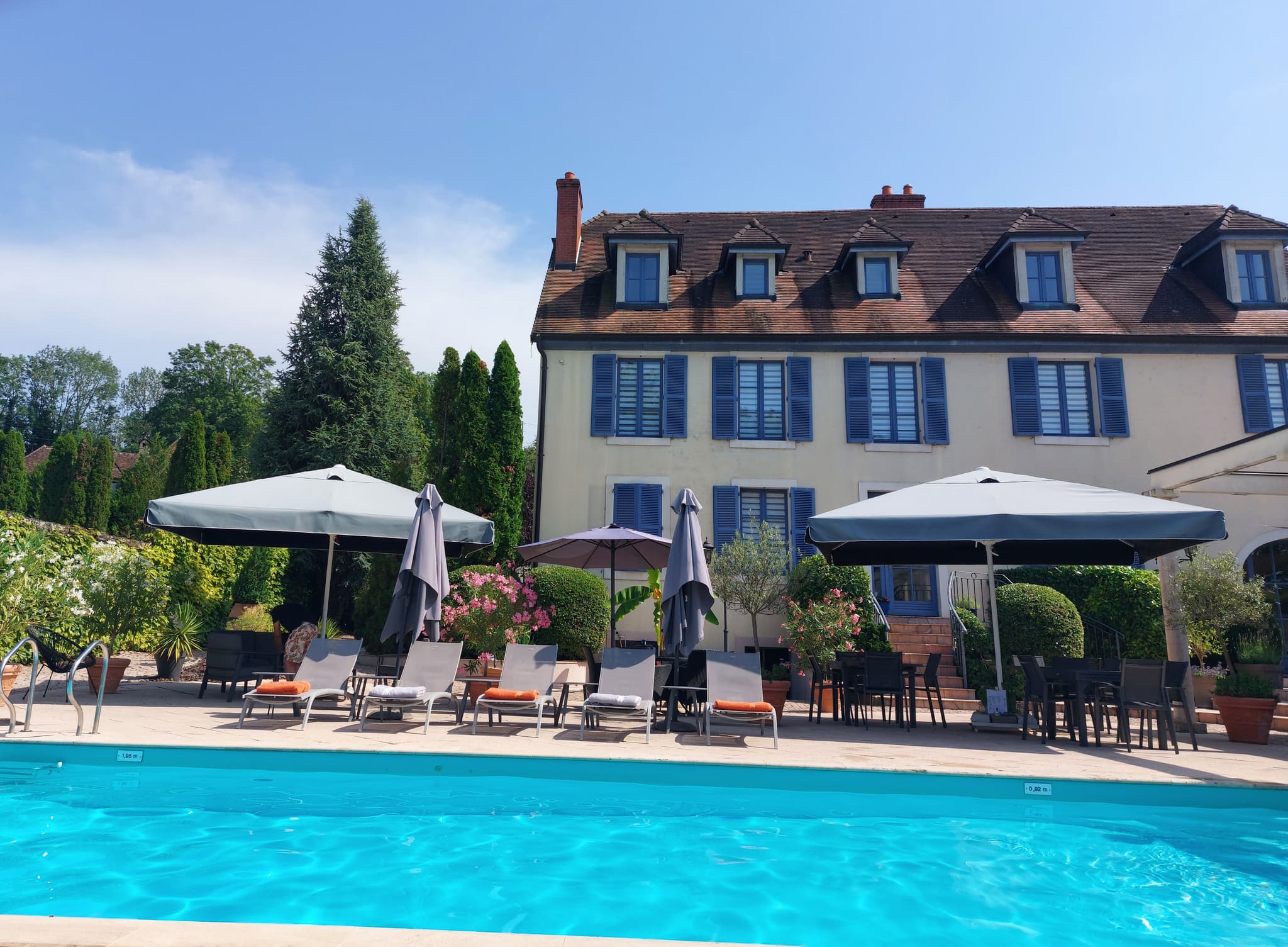 Côté piscine
