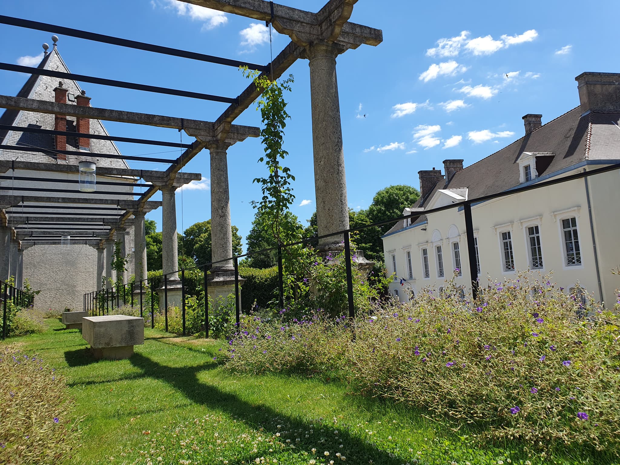 Chateau_charbonnel_tour_lenoncourt