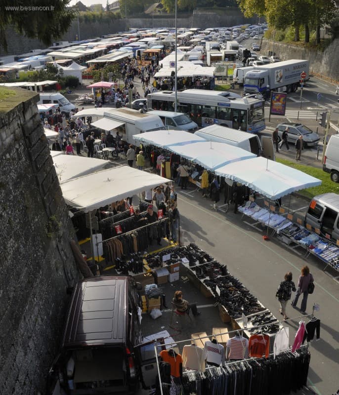 FOIRE MENSUELLE DE BATTANT_1