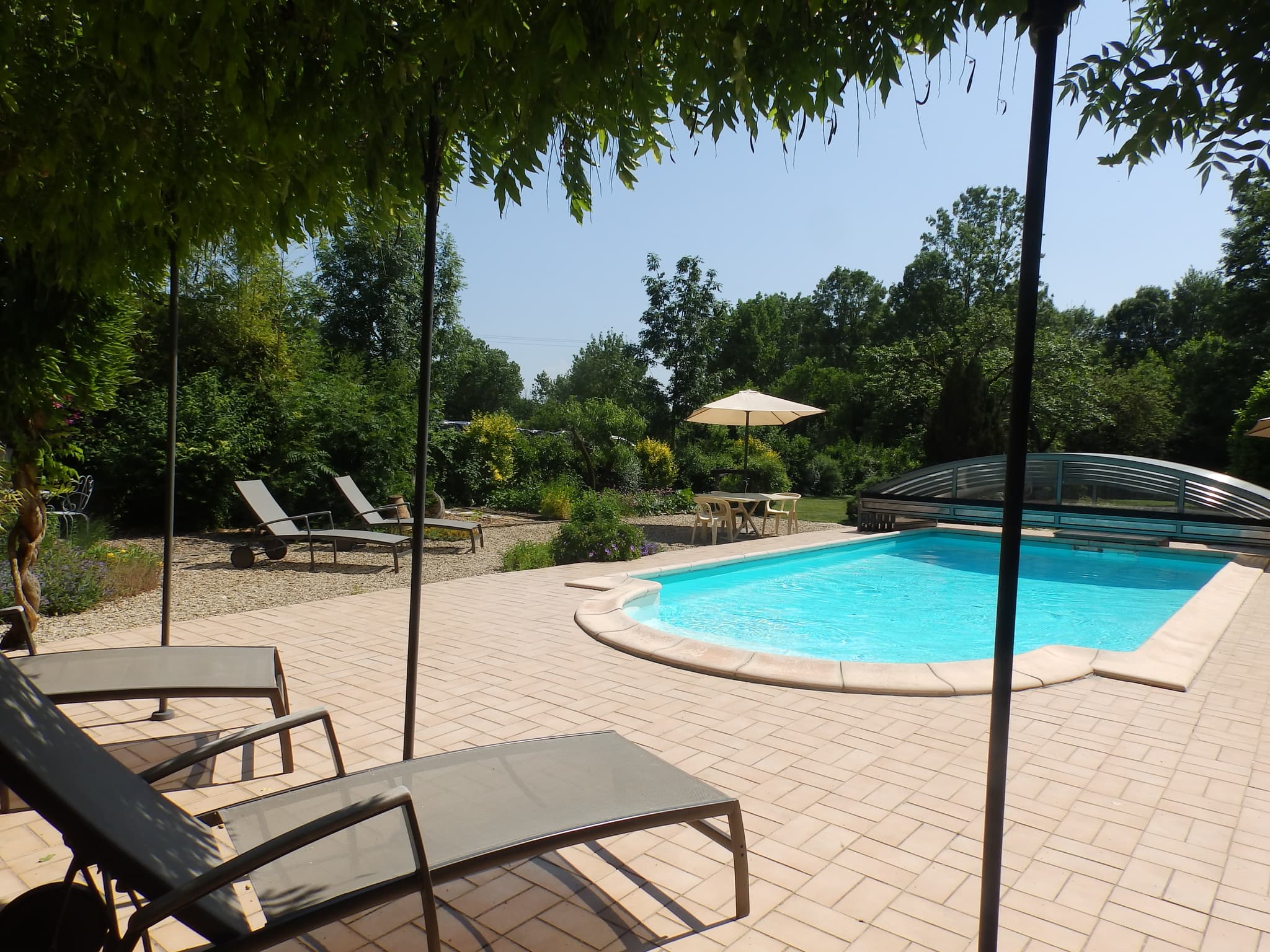 La piscine couverte et chauffée