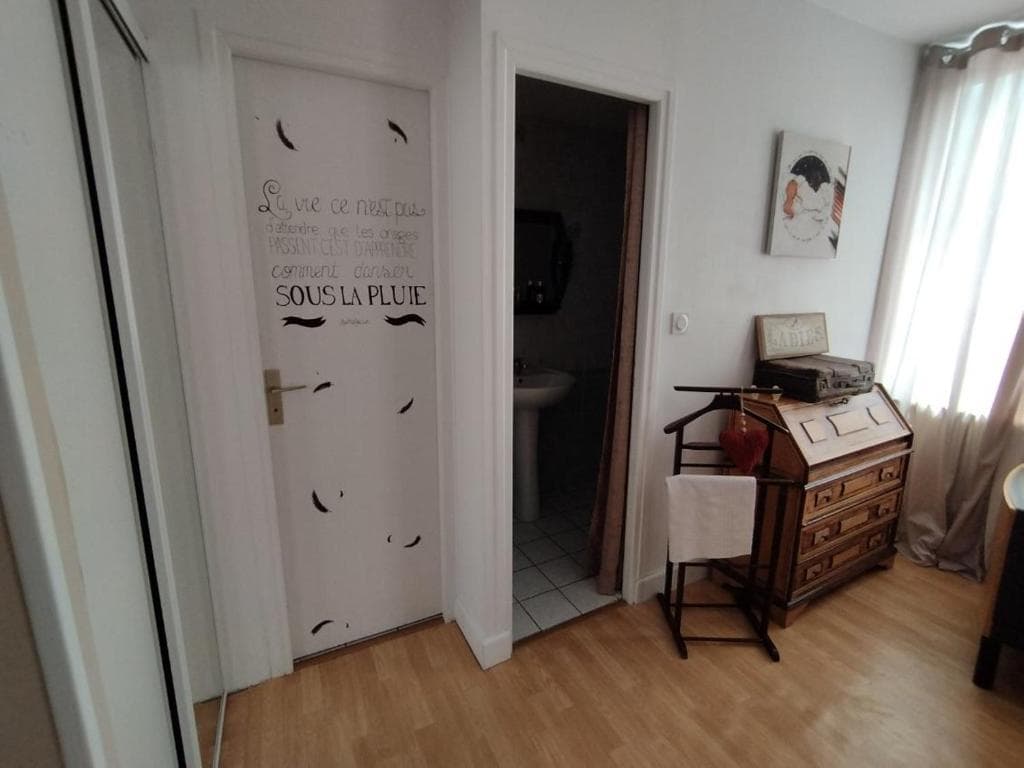 Chambre d'hôte - Chapeau Claque Gueugnon
