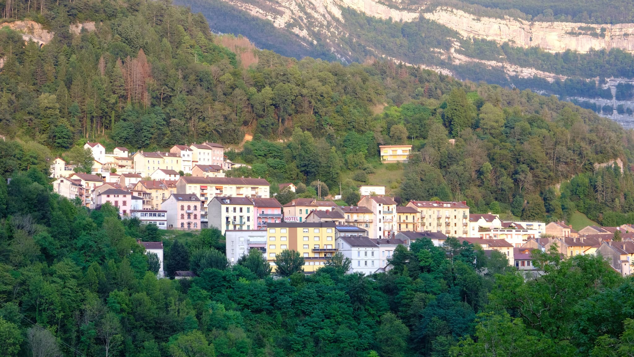 Vue hôtel depuis Grand-Pont