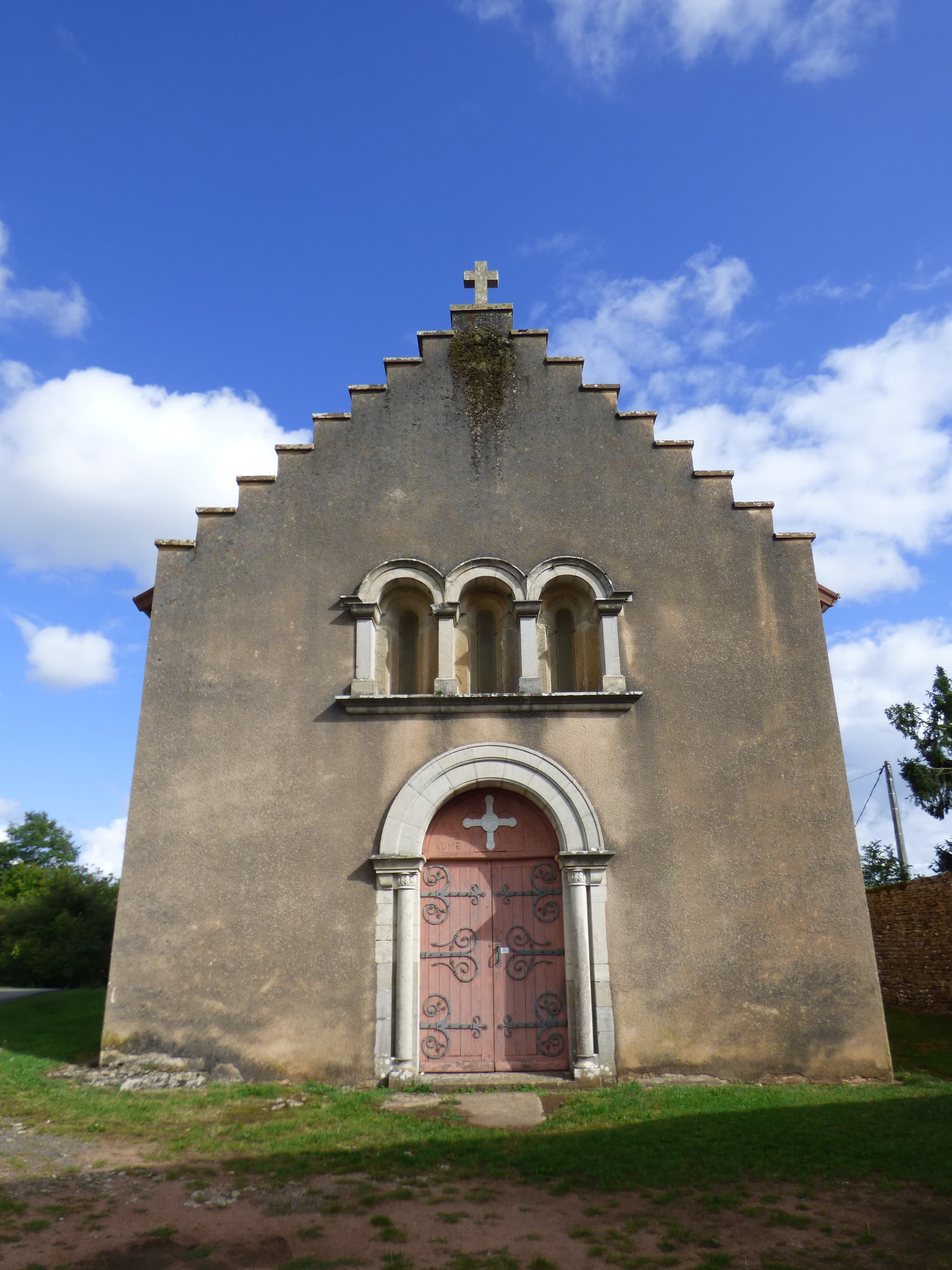Façade de l'église de Château