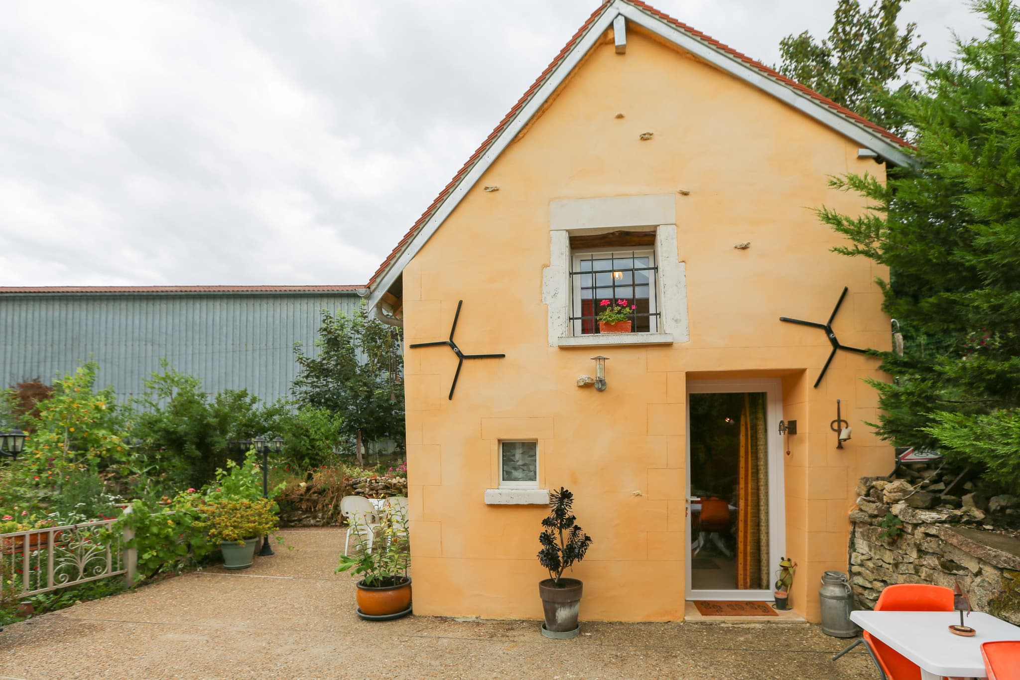 Le-petit-refuge-bourguignon-gite-puisaye-forterre-ouanne (1)