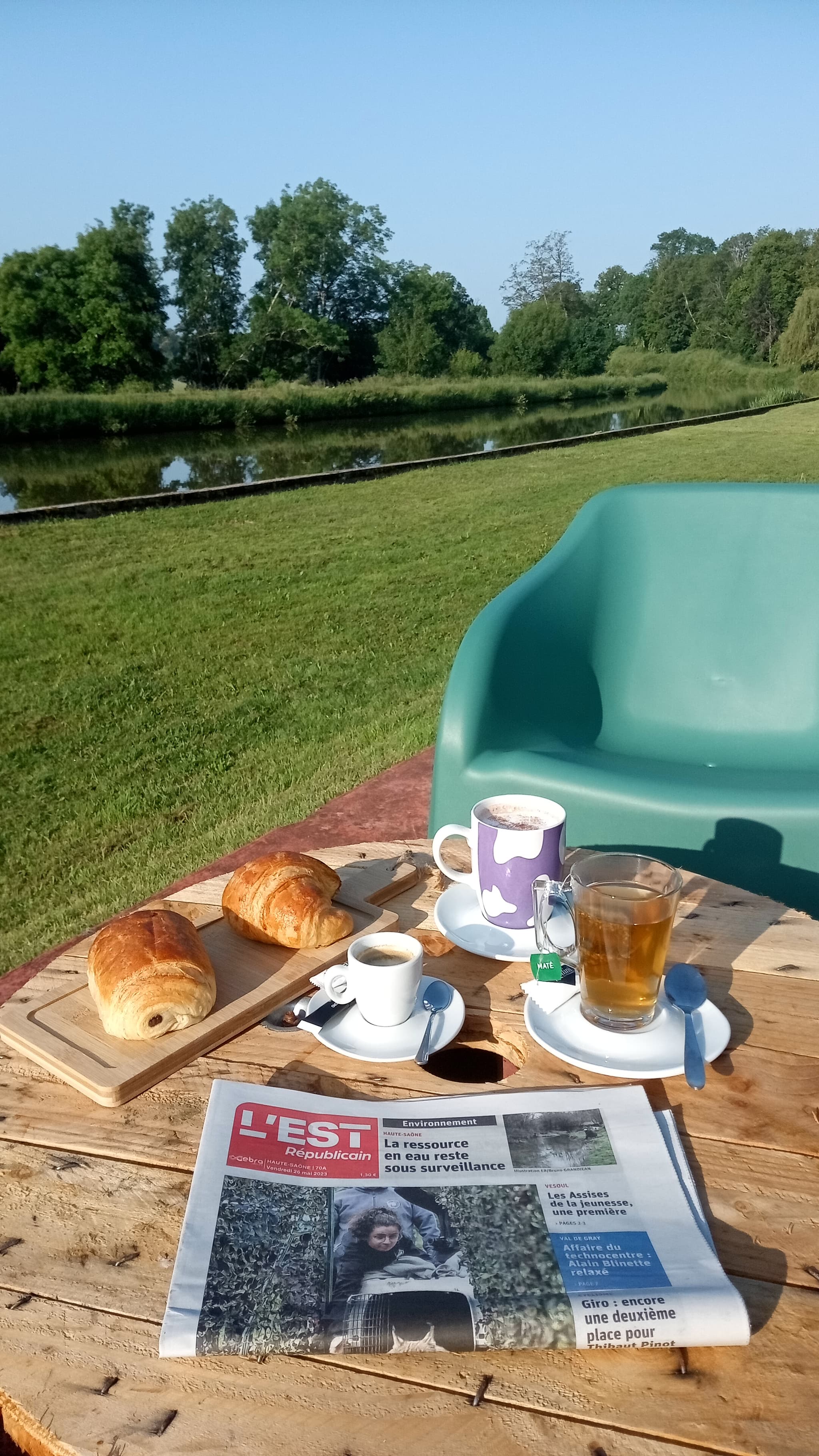 petit déjeuner en terrasse