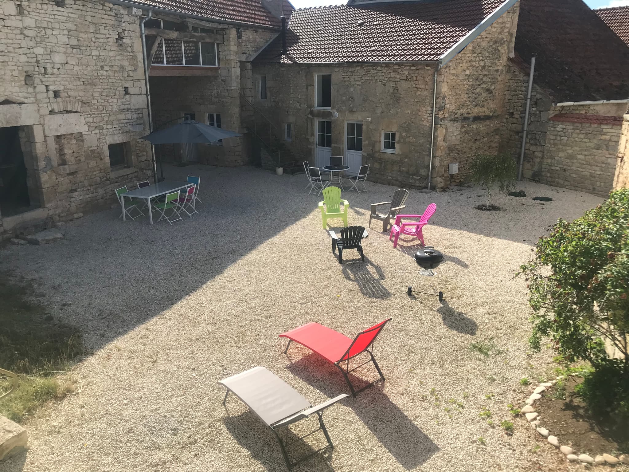 Avec sa cour interieure