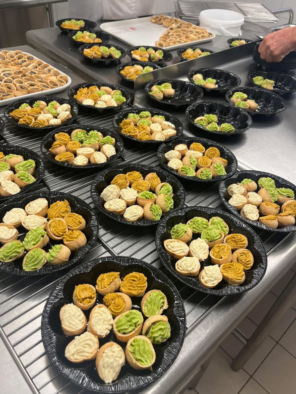 Préparation des assiettes en laboratoire
