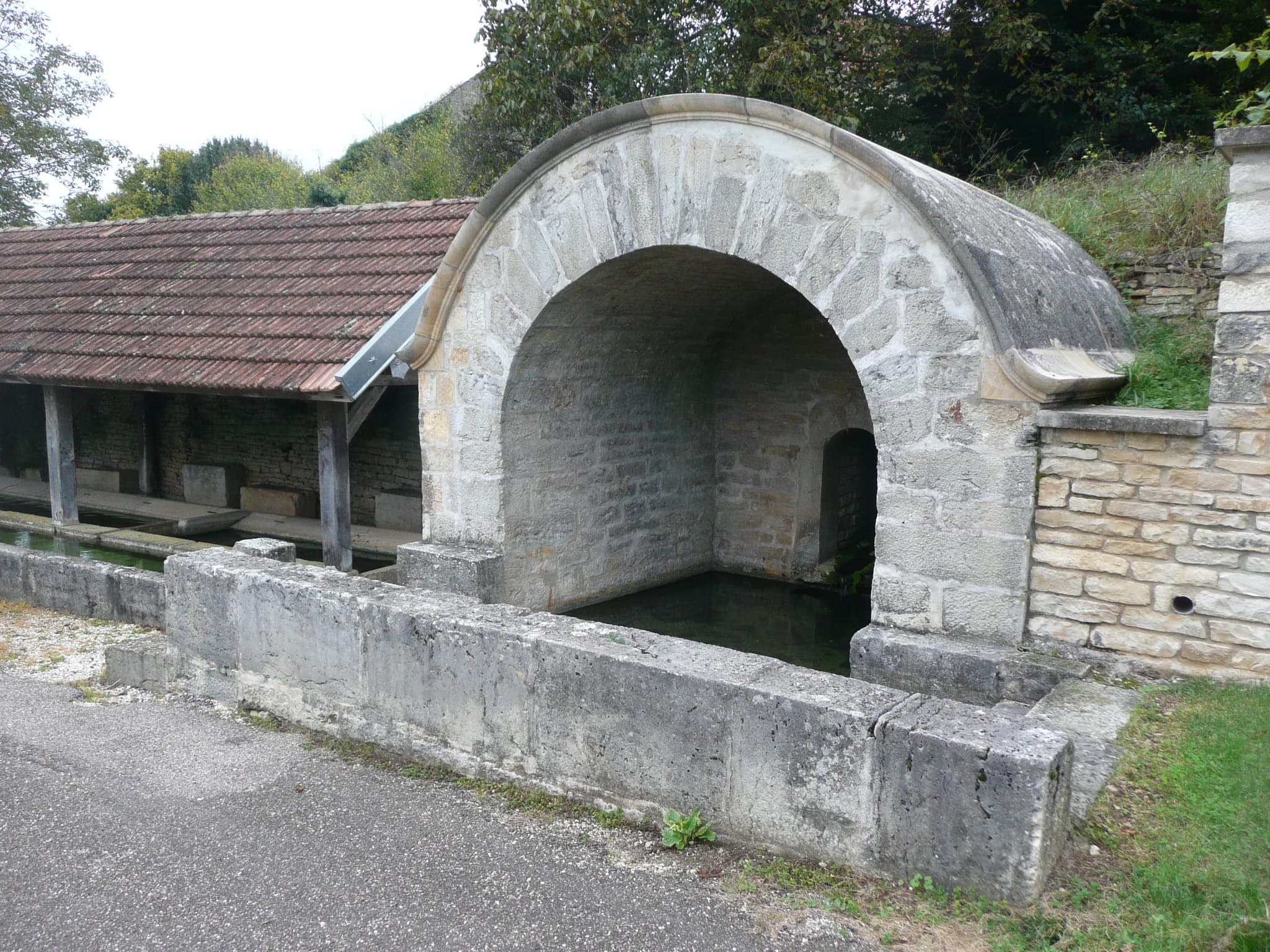 Lavoir Margilley (2)