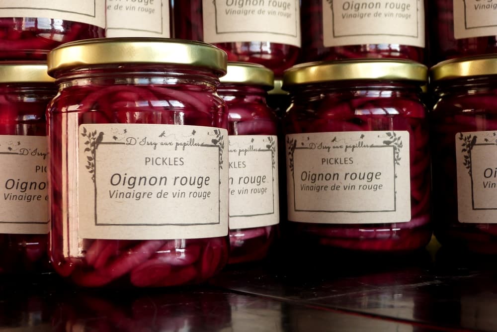 Pickles d'oignons rouges au vinaigre de vin rouge