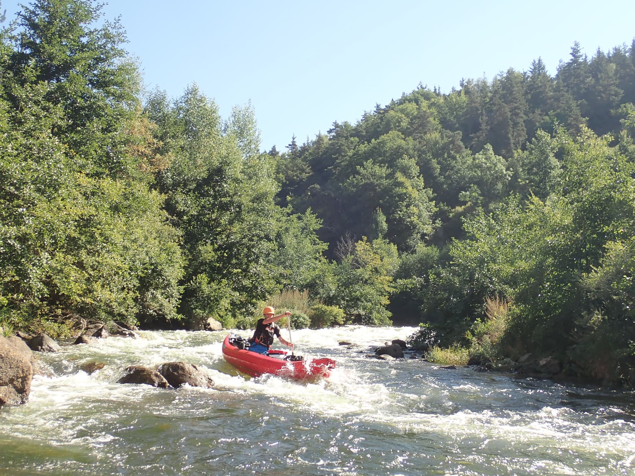 VTT électriques (en location), paddles-canoës-kayaks (loc et/ou accompagnement)