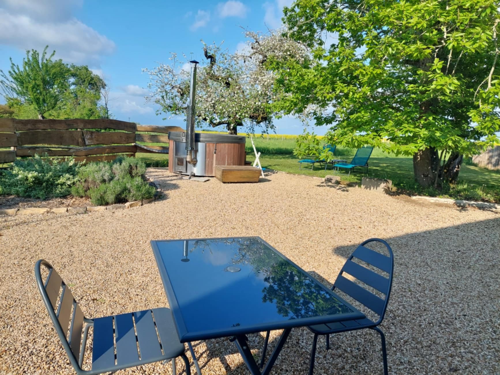 Table + bain gîte