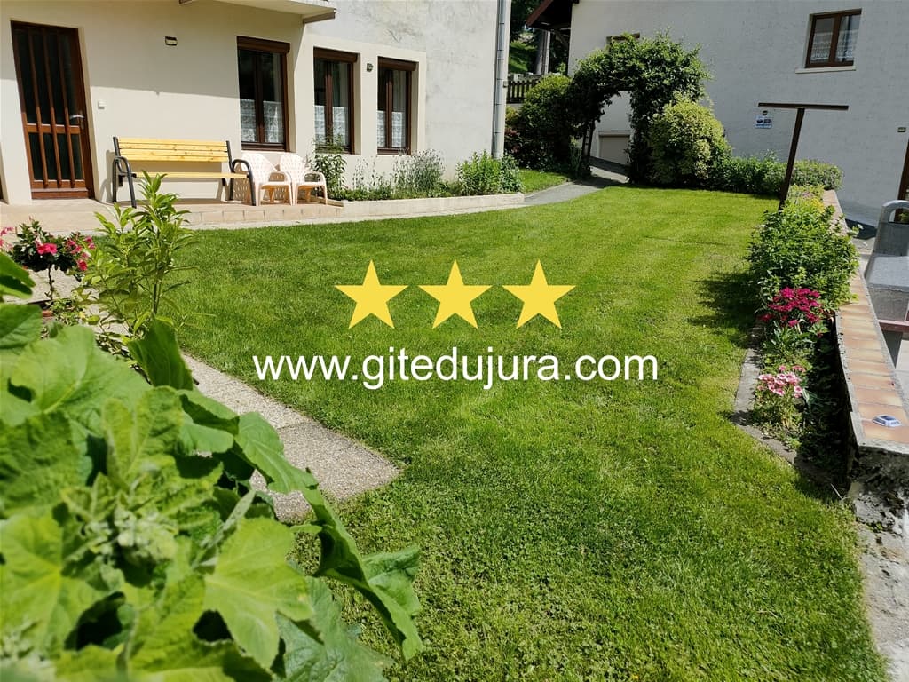Situé ici au rez-de-jardin