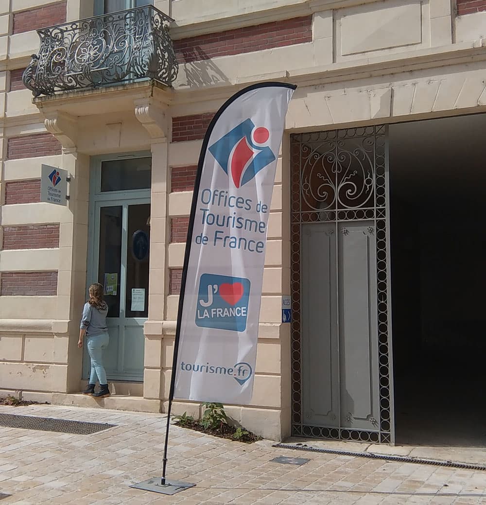 Office de Tourisme de Saint-Pierre Magny-Cours à SAINT-PIERRE-LE-MOUTIER